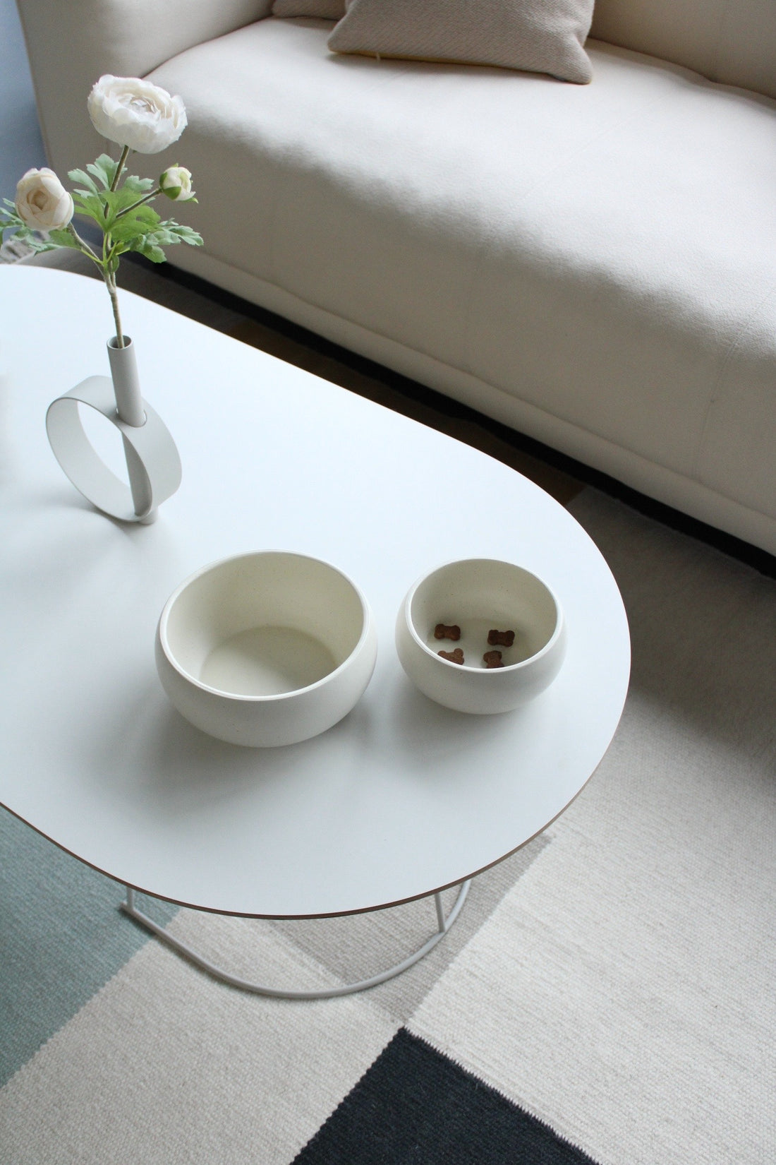 grosser und kleiner hundenapf in cremeweiss von hejmo